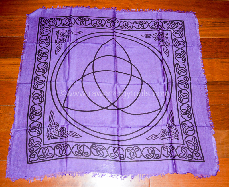 Neotrival Triqueta Triquetra